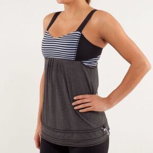 Lululemon Run Back On Track Sleeveless Tank Top Built-In Shelf Bra. 4.